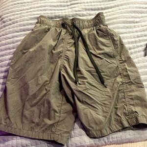 H&M shorts, green